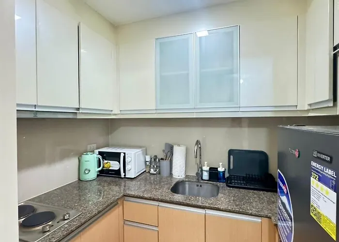 Cluster 6 3d 81 Newport Boulevard 公寓